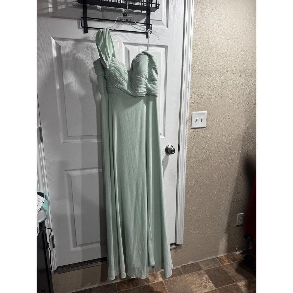Sequin Hearts Mint Green One Shoulder Pleated Formal Gown Dress Size 19 Prom